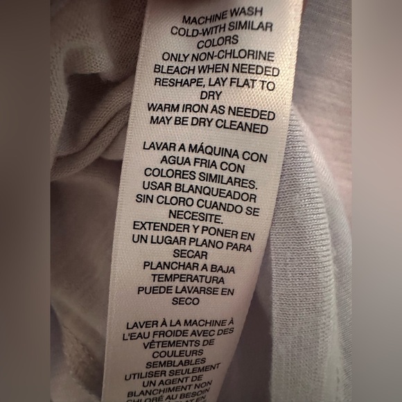 New Women’s Light Gray/Lavender Chico’s Top, size 3 - Picture 7 of 9